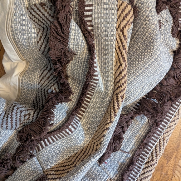 Pouf/ Ottoman Brown And Cream With Fringe - Picture 5 of 5